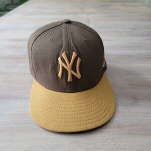 New York Yankees Hat Cap New Era Size 8 Fitted Brown/Tan Wool 59Fifty MLB